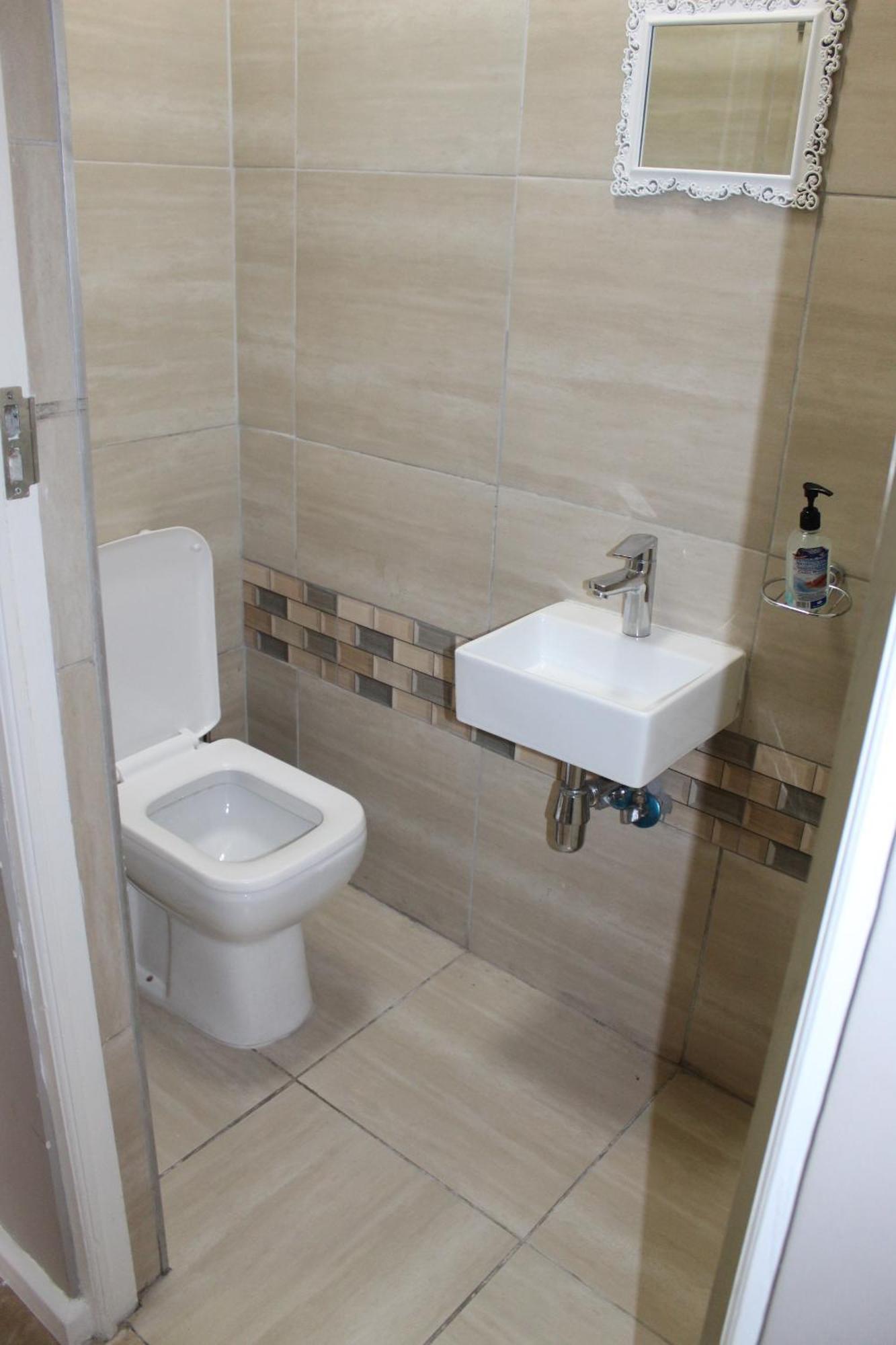 103Onwallace Self Catering Guest House Cidade Do Cabo Exterior foto